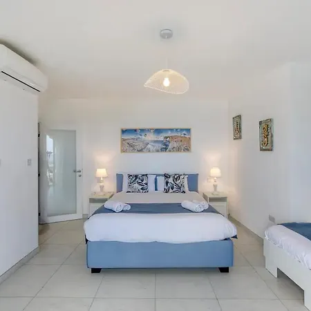 Apartment Seafront With Beautiful Views