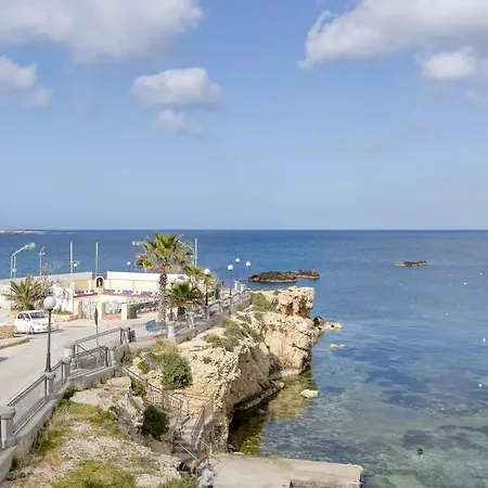 Apartment Seafront With Beautiful Views