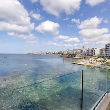 Seafront With Beautiful Views Apartment *